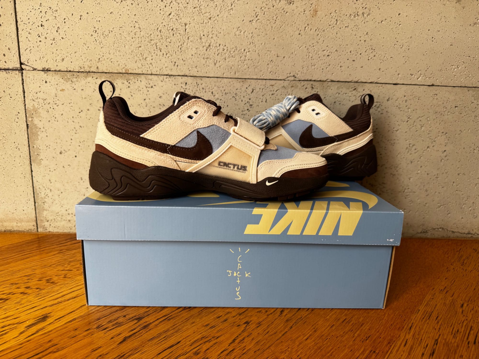 NIKE zoom field Jaxx TRAVIS SCOTT leche blue