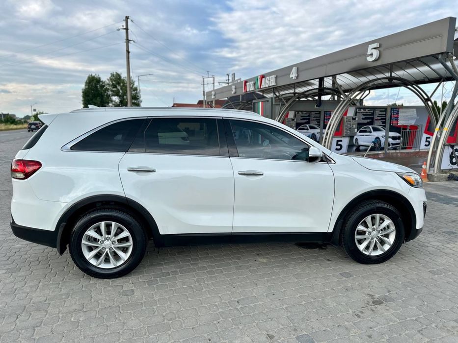 Продам власну Kia Sorento 2015