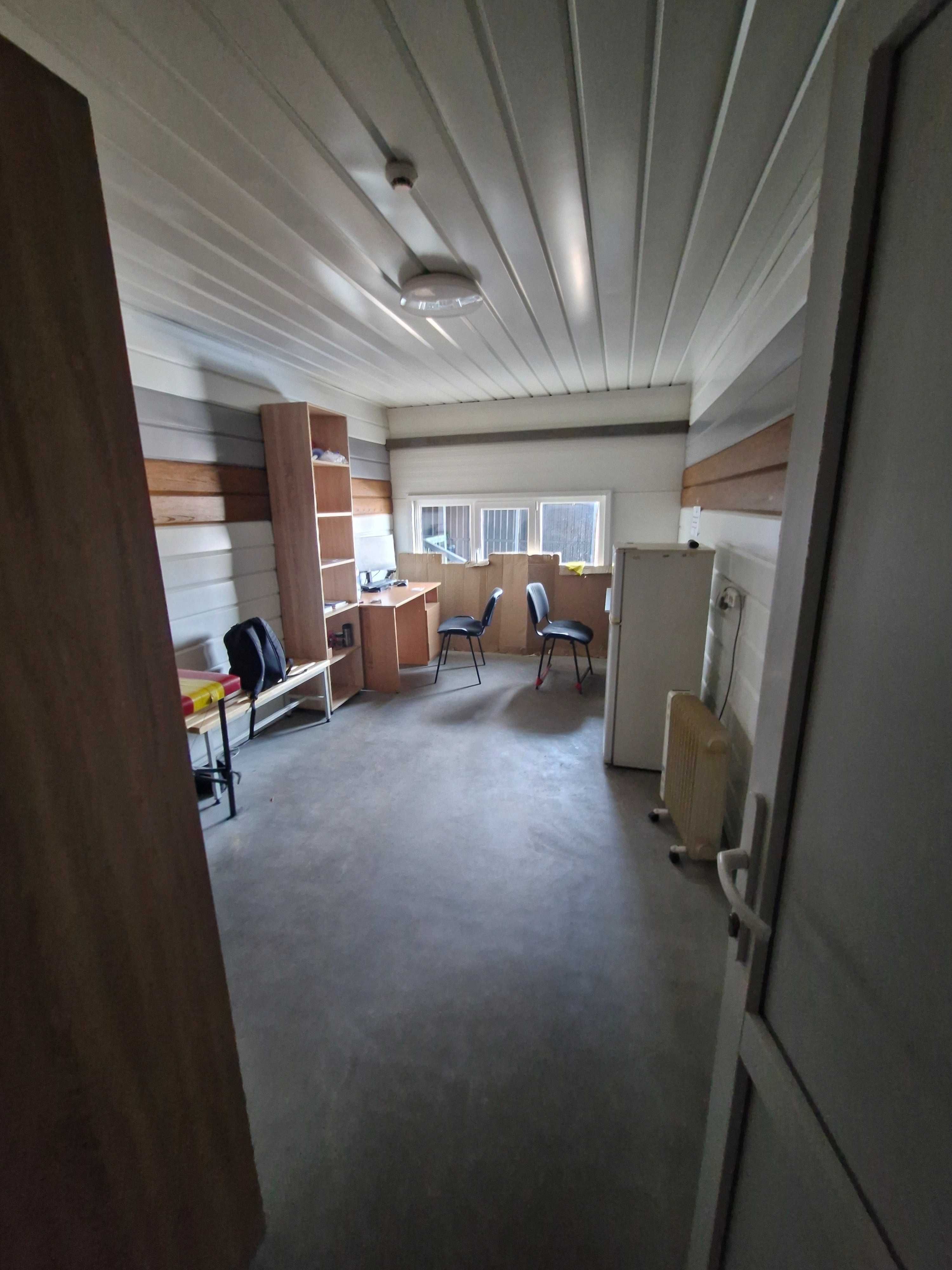 Оренда готового складу 7614 м² з офісом в логістичному центрі класу В