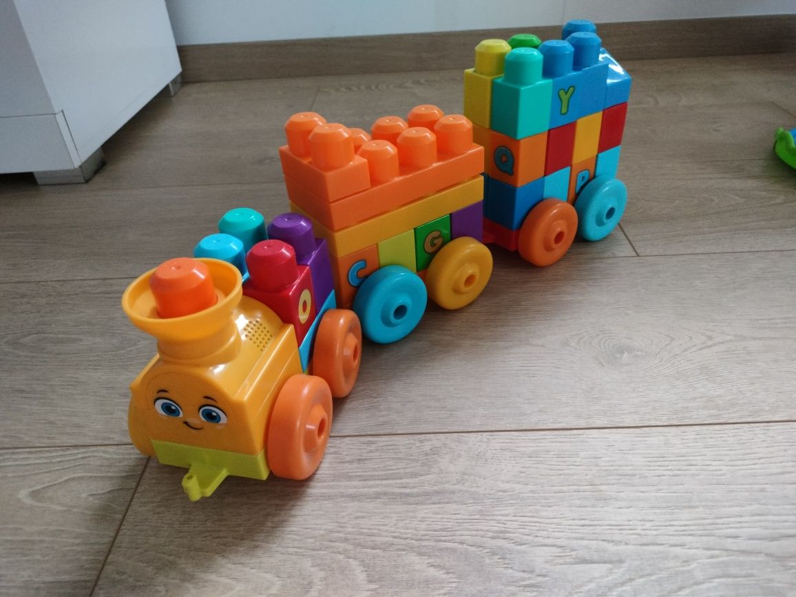 Ciuchcia z klocków, dźwięk lokomotywa.