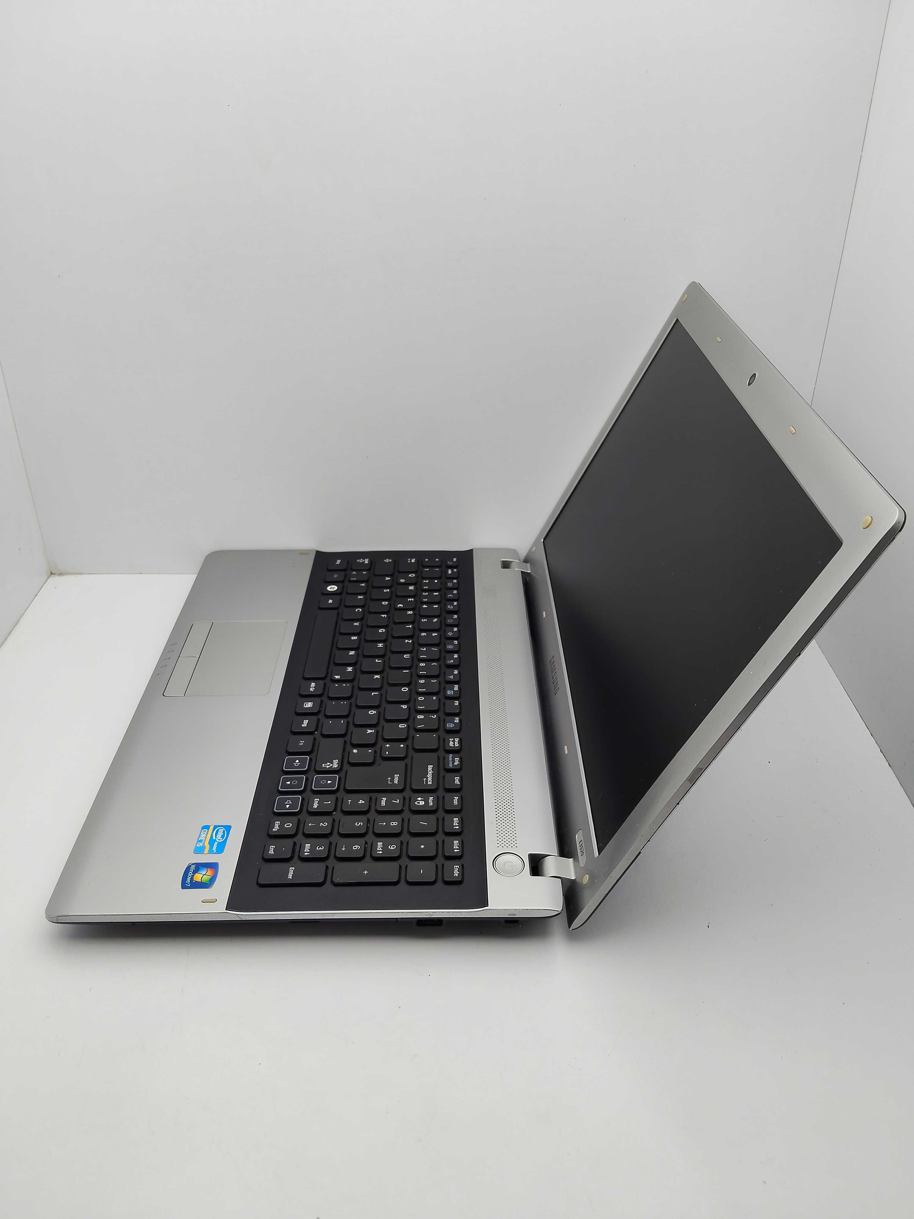 Samsung RV520 CPU:Intel i5-2410M Ram:6gb HDD:320Gb Intel Graphics 3000