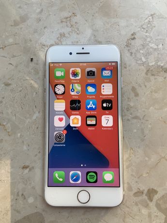 iPhone 8 srebrny SPRAWNY 64 GB TANIO
