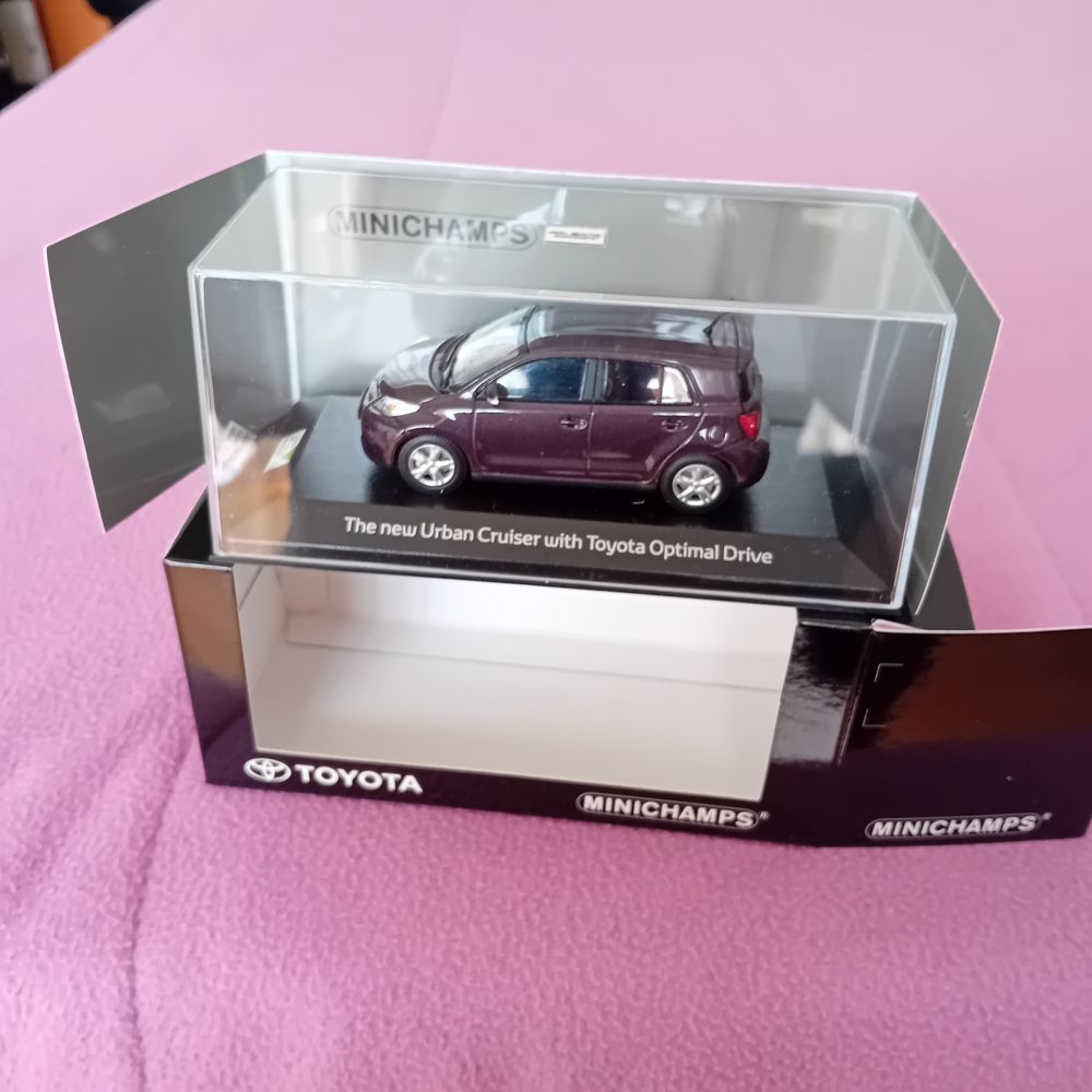 Miniatura Toyota urban Cruiser