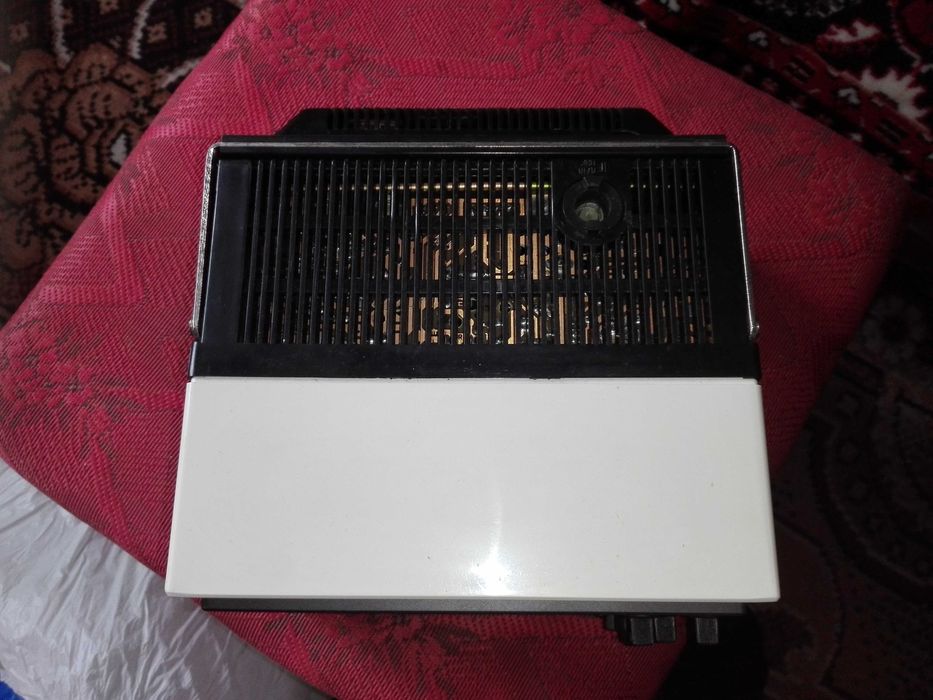 Телевизор автомобильный 12\220