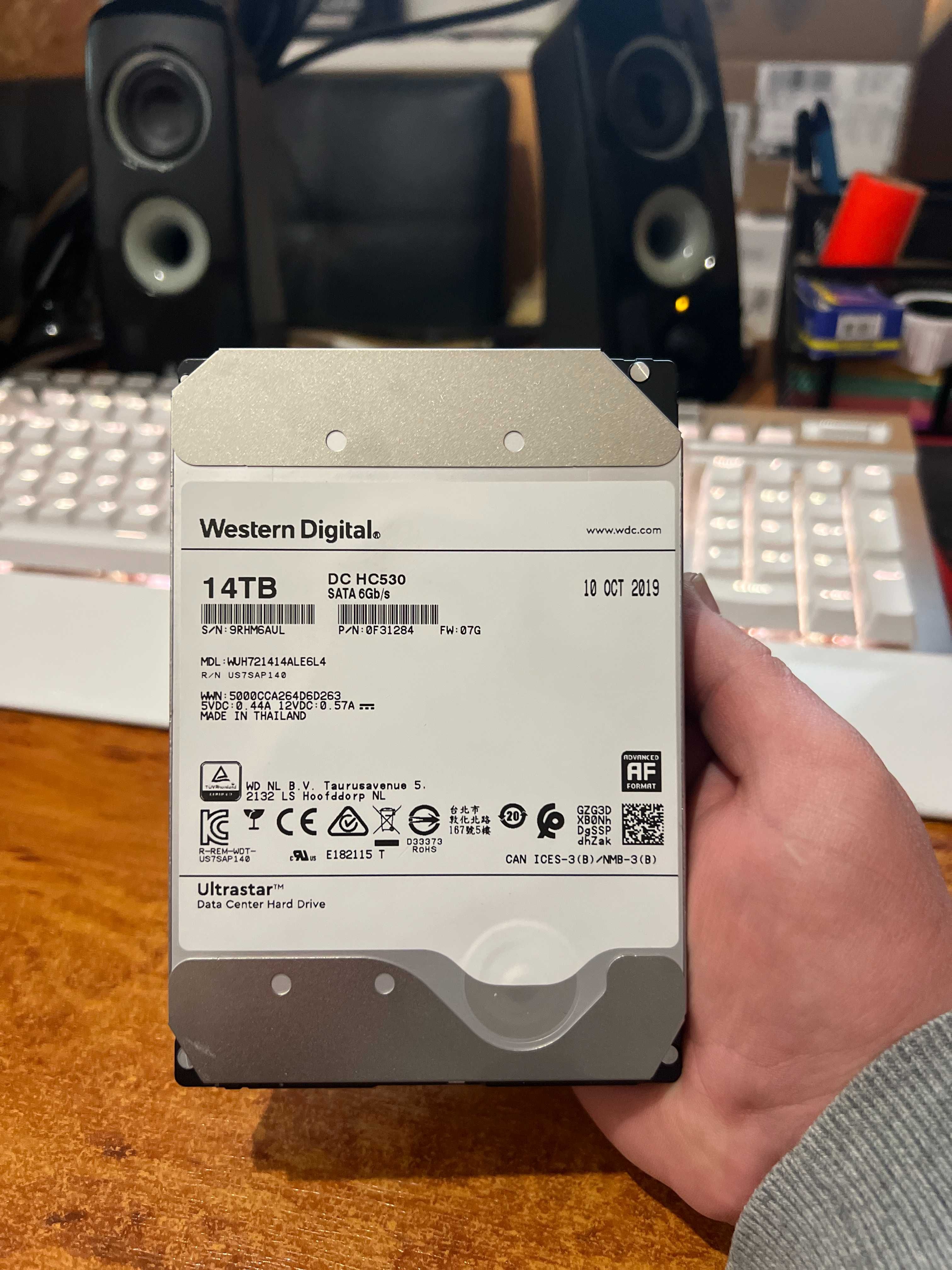 Жорсткий диск WD HGST Ultrastar DC HC530 14TB SATAIII WUH721414ALE6L4