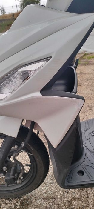 Suzuki Adress 125 com top case