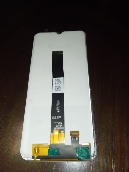 Продам дисплей Xiaomi9 А. Новый 400гр.
