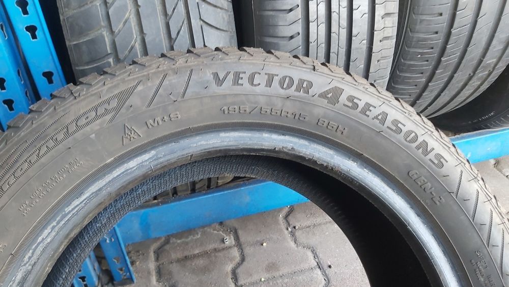Opona GOODYEAR Vector 4Seasons Gen-2   195/55R15   2020Rok