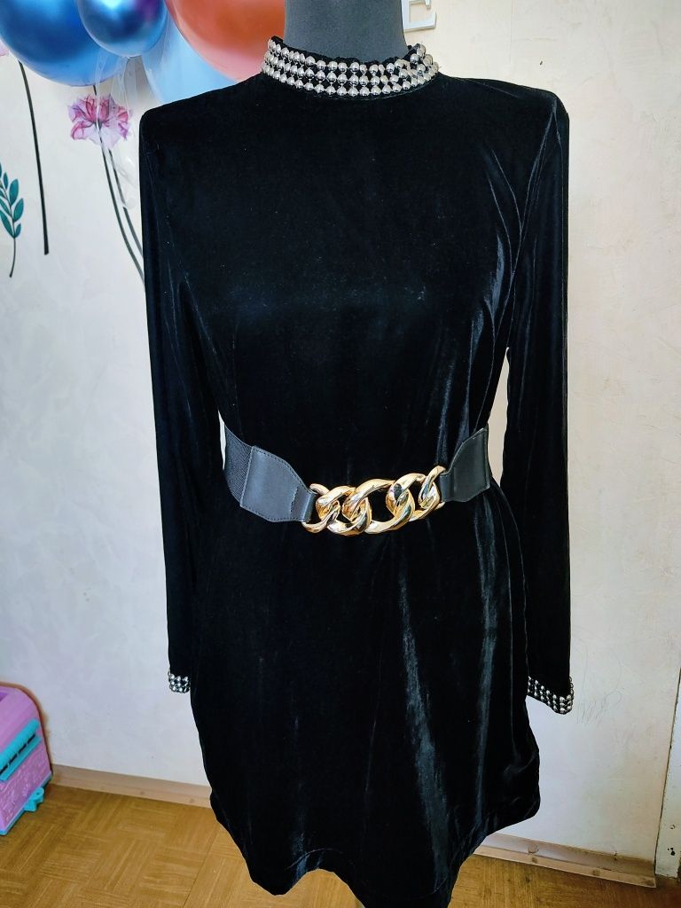 Czarna welurowa sukienka mini h&m 40