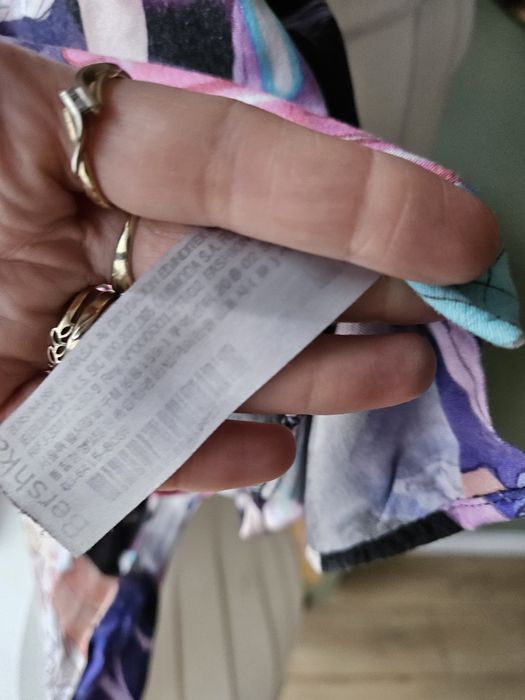 Damska koszula krótka crop z długim rękawem S Bershka kolorowa z wzore