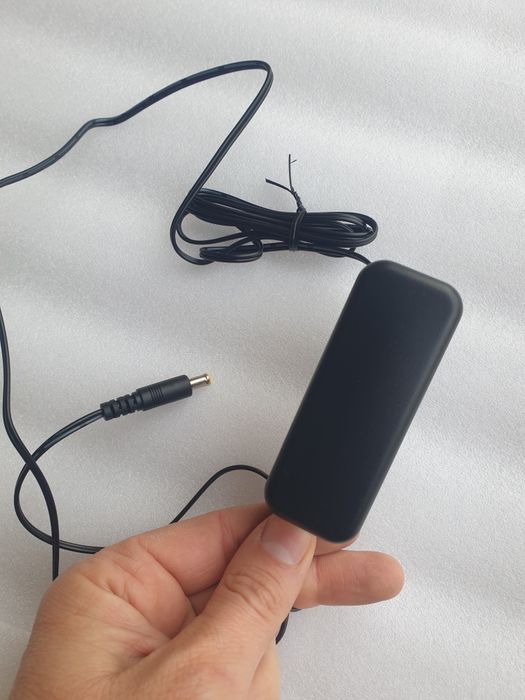 Carregador,  adaptador  netbit