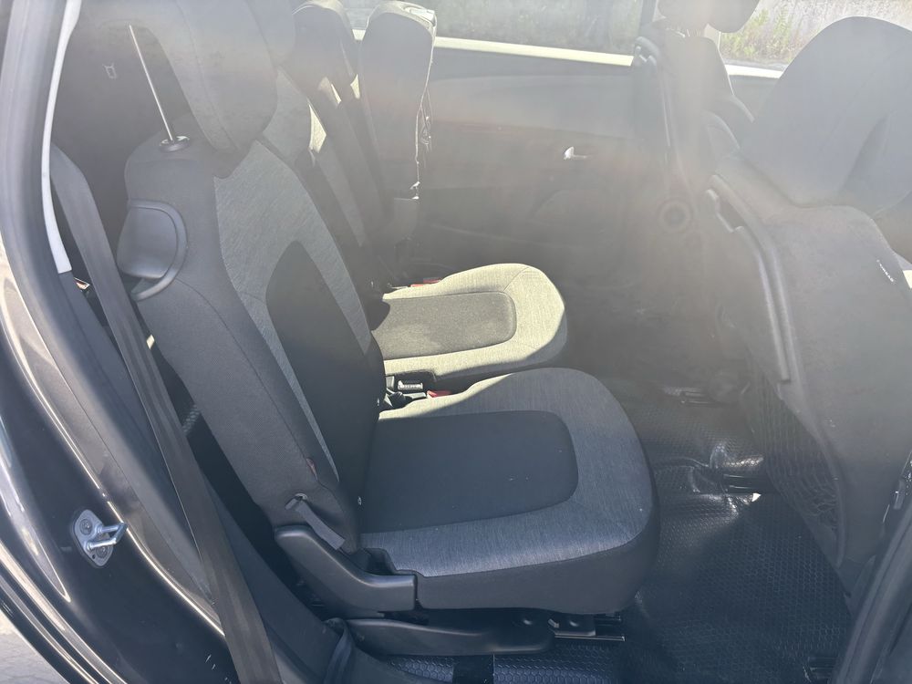 Cotroen C 4 Grand Picasso 7 lugares 1.6 HDI