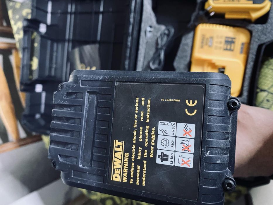 Болгарка акумуляторна нова