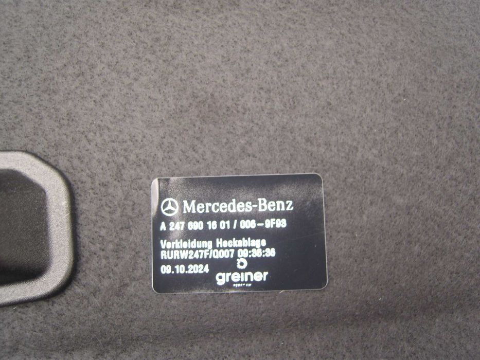 Roleta Bagażnika VW. Golf 4 Bora / Półka bagażnika Mercedes W 246 B-KL
