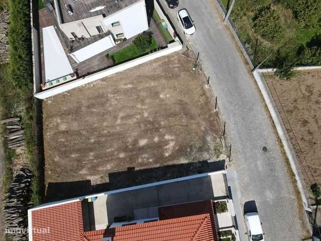 Terreno em canelas excelente