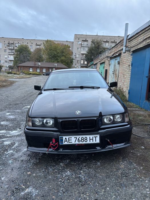Продам  BMW е36