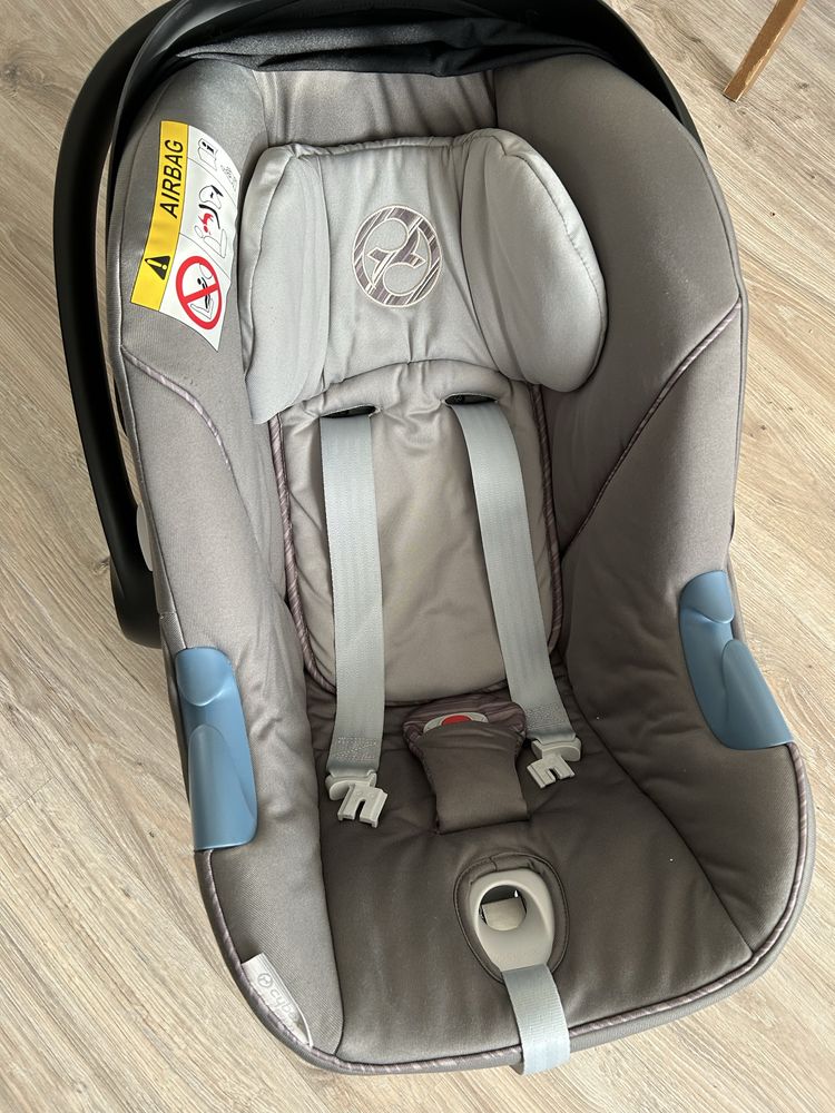 Cybex Aton M z baza