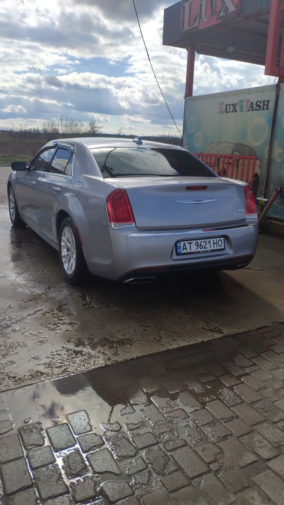 Продам Крайслер 300