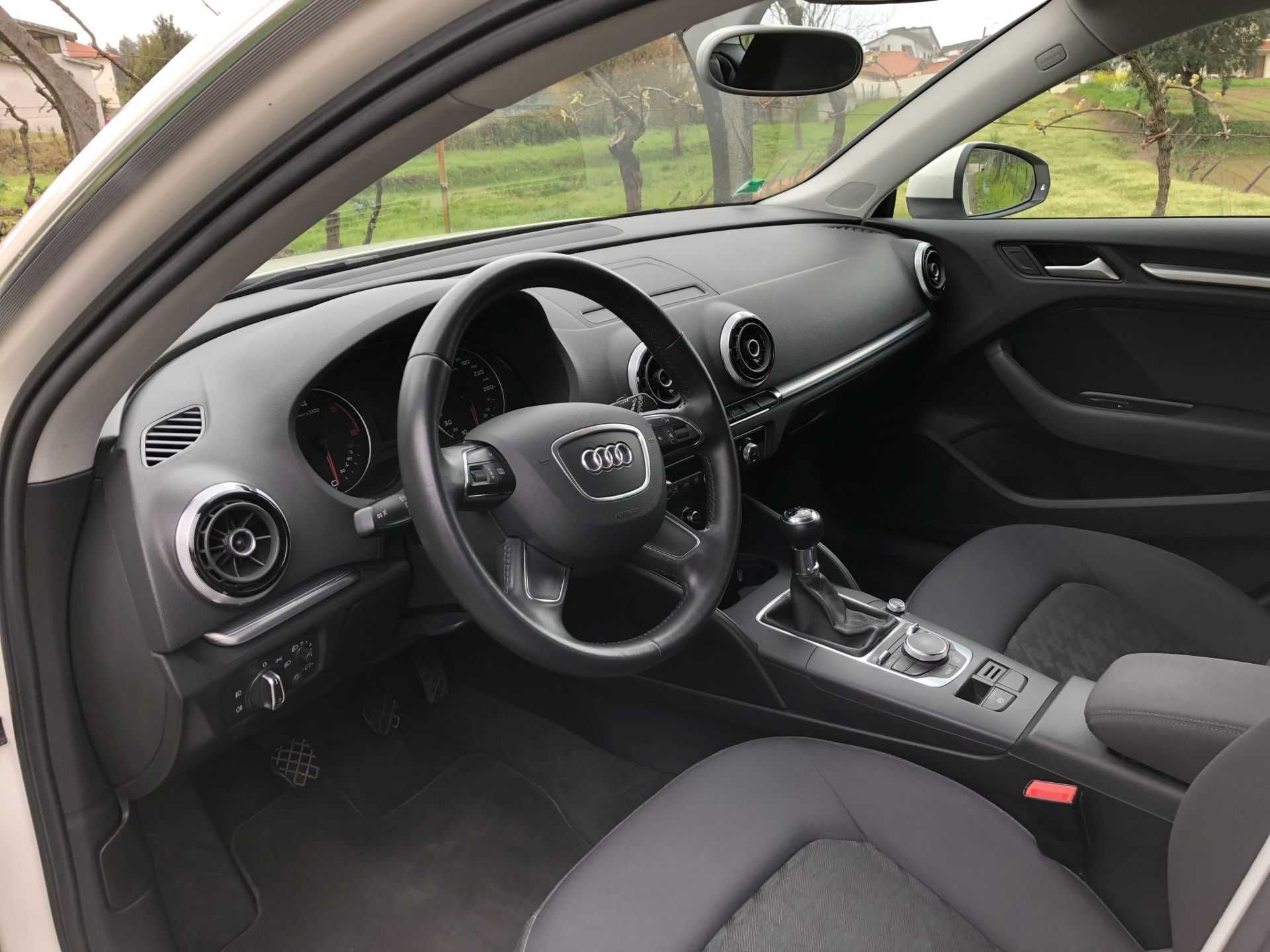 Audi A3 Sportback 1.6TDI (2013)