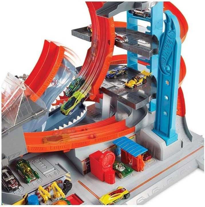Zestaw Mattel FTB69 Hot Wheels Mega Garaż Rekina PĘKNIECIE BRAK aut