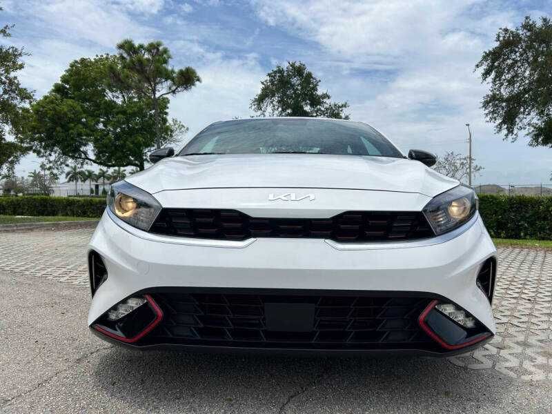 2022 Kia Forte GT Line