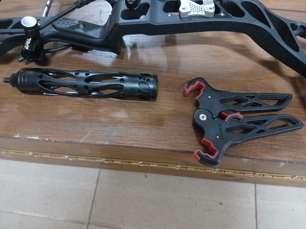 Compound PSE XPEDITE NXT 60 / 70 LB