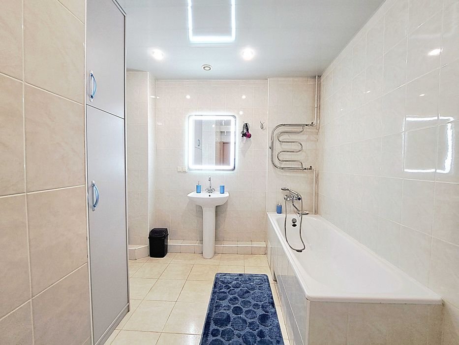 Центр! Смарагдова студія на Дарвіна , біля метро, ТРЦ Никольский