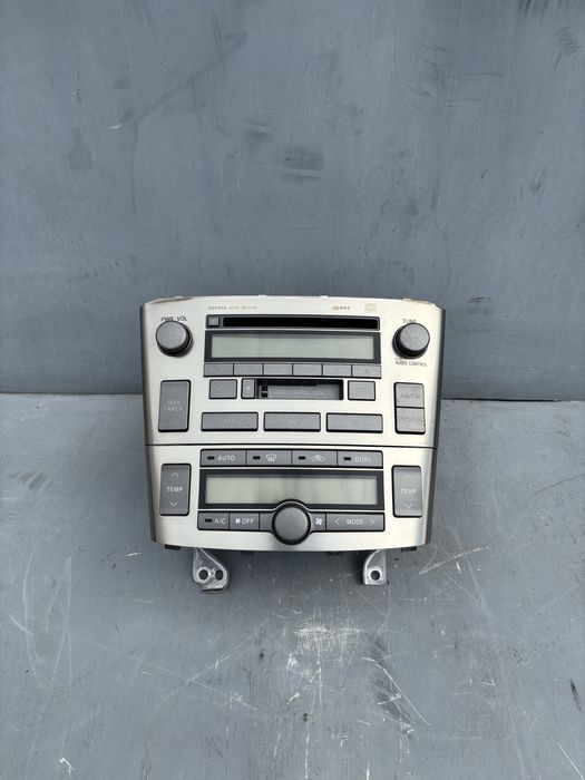 Radio Toyota Avensis T25