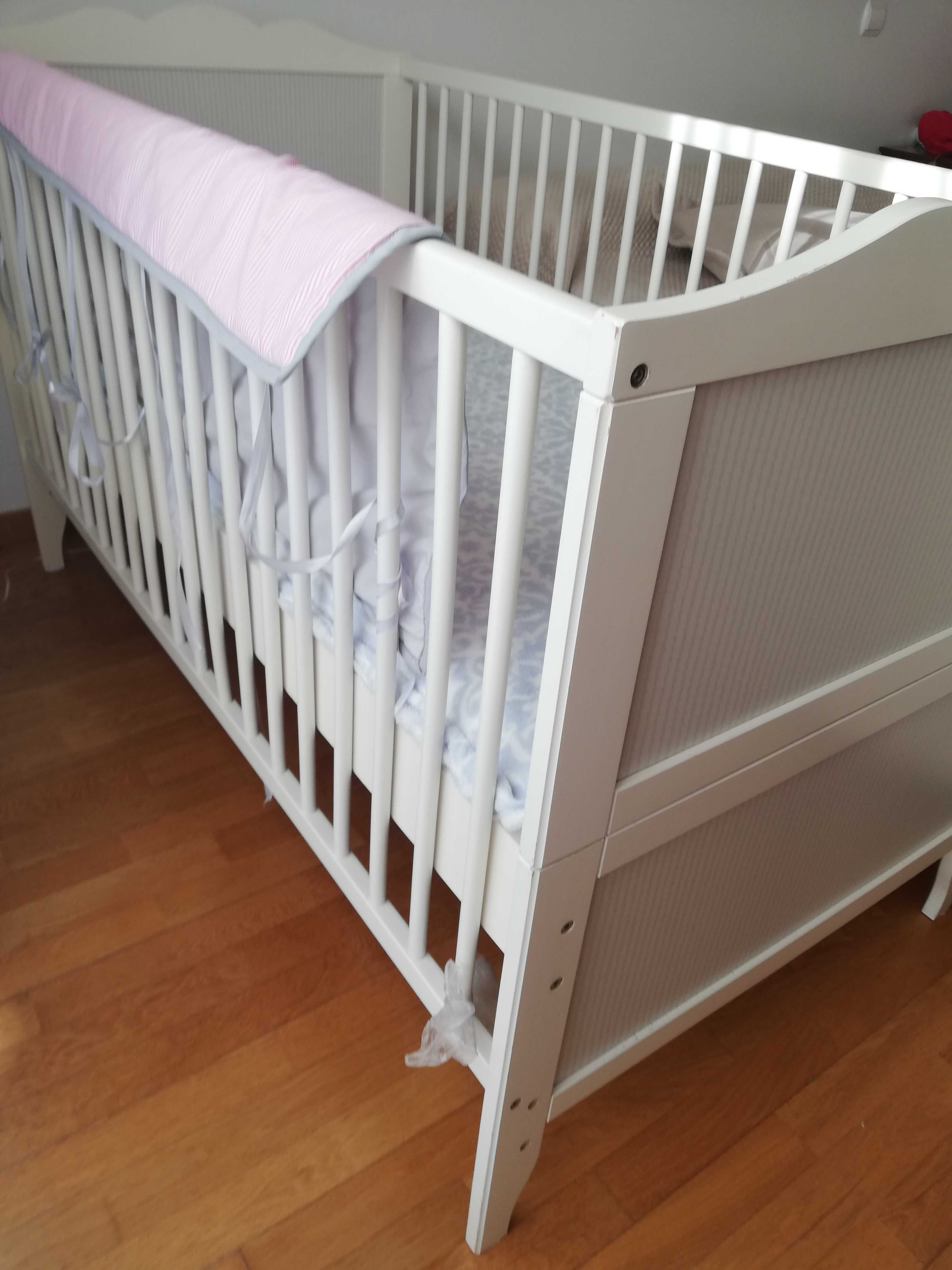 Vendo cama de bebé / criança com colchão incluído