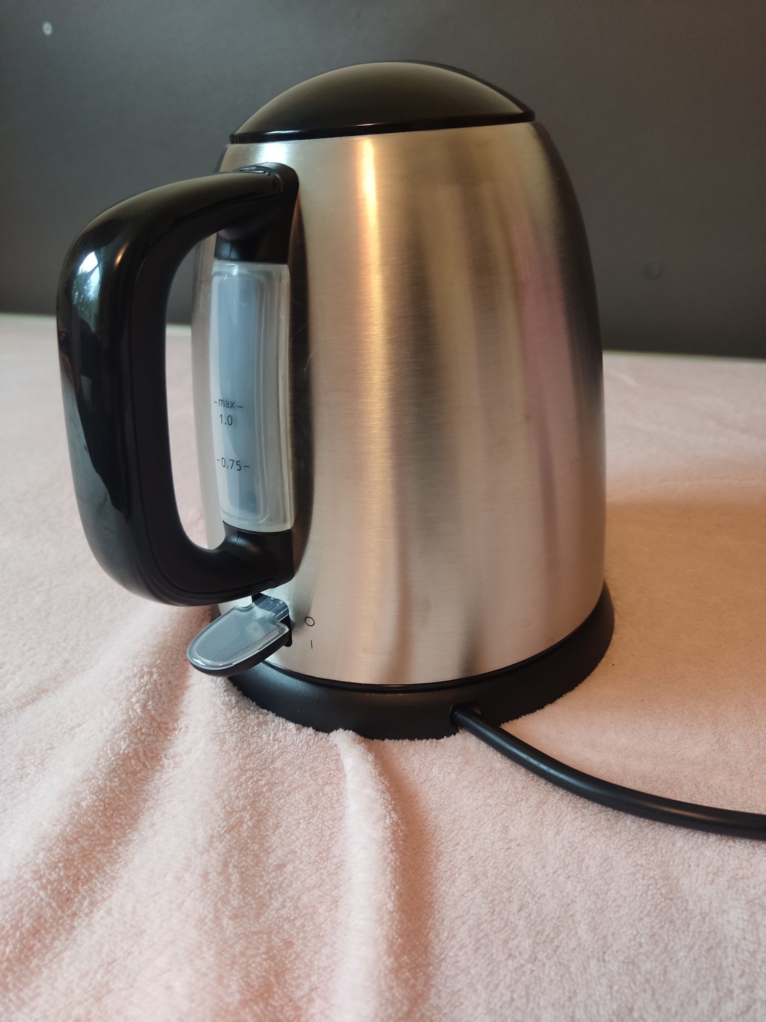 Czajnik elektryczny Russell Hobbs