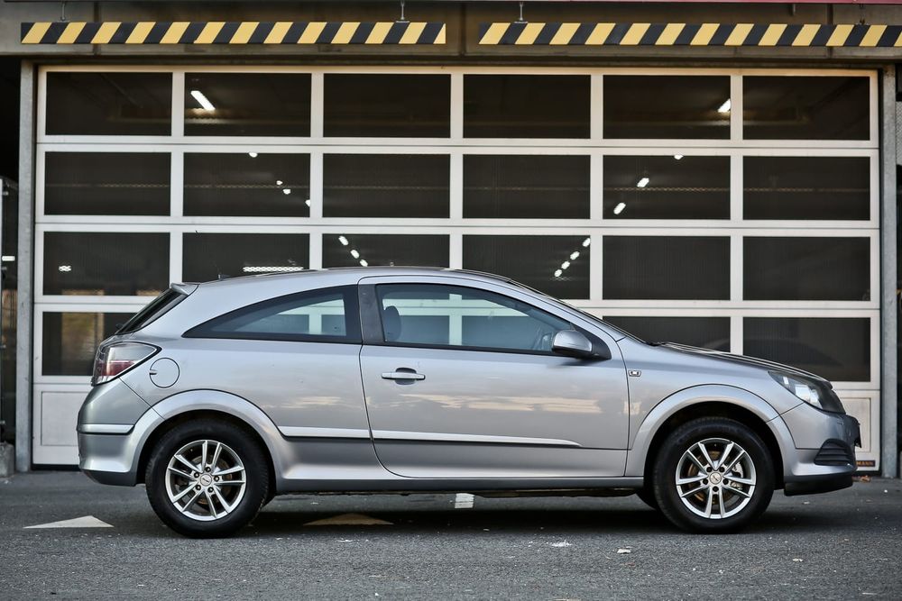 Astra GTC 1.4 benzyna, 2007r, Tempomat, Niski Udokumentowany Przebieg