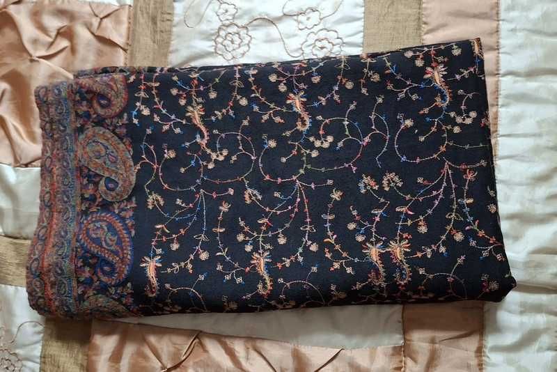 Luksusowa chusta Lord & Taylor – 100% wełna
