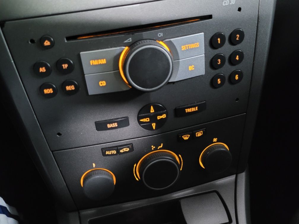 Sprawne Radio CD30 Opel Astra H Vectra C Meriva Zafira + KOD