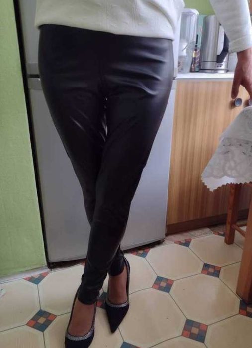 (38/M) Skórzane/ Woskowane legginsy z Londynu, getry rurki