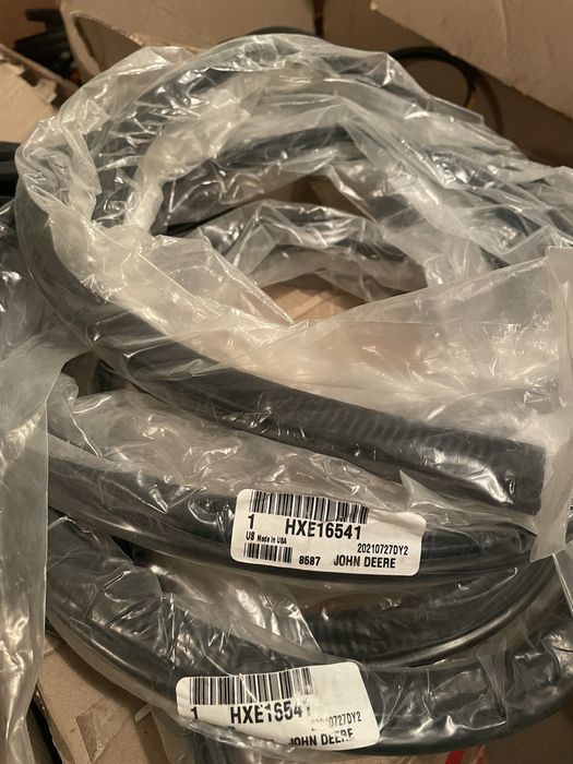 Уплотнитель решета HXE16541 John Deere