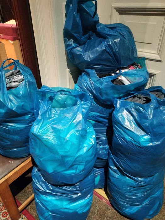 Sprzedam ubrania używane 50 kg. Głównie damskie w rozmiarze L/XL