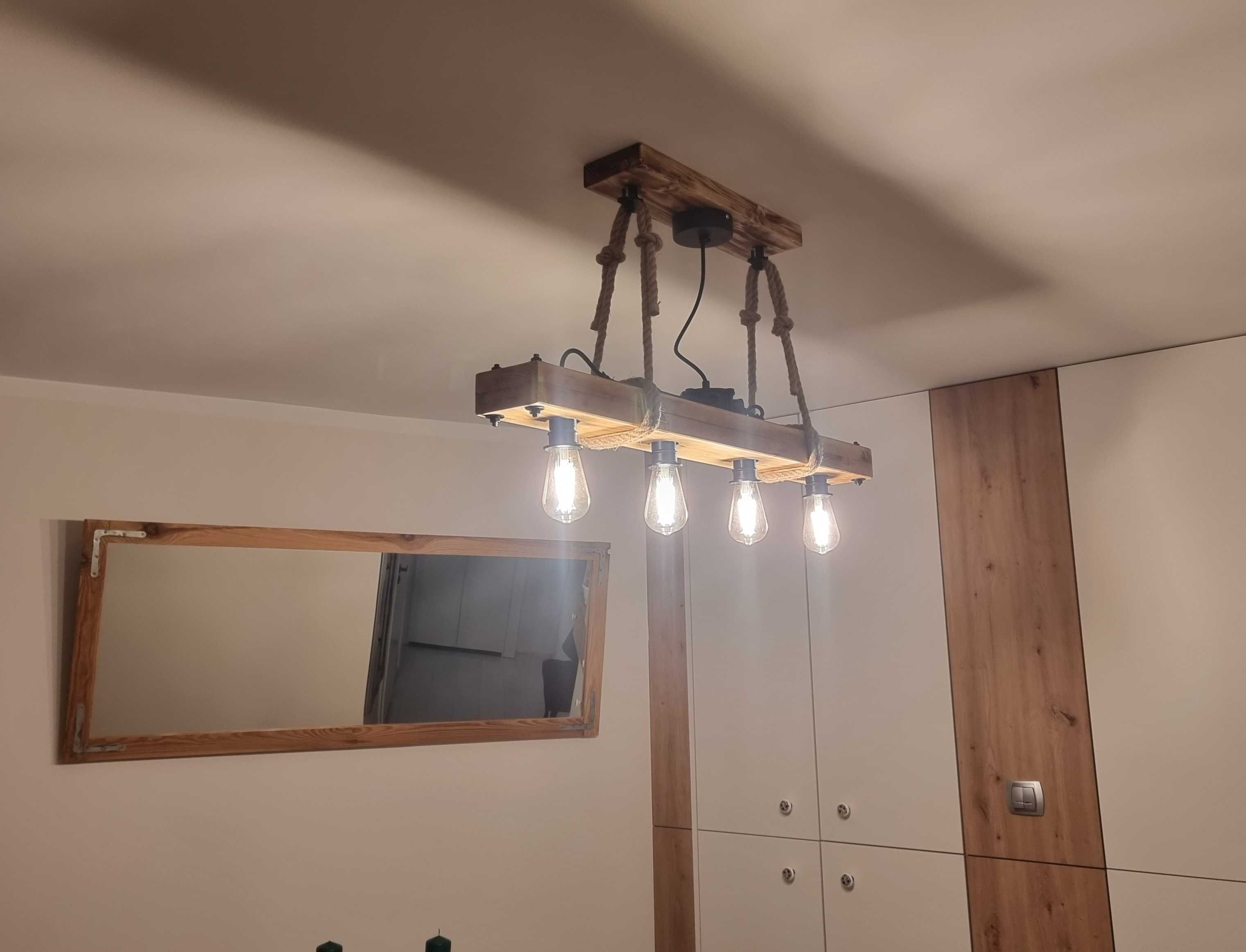 Lampa sznurek belka loft