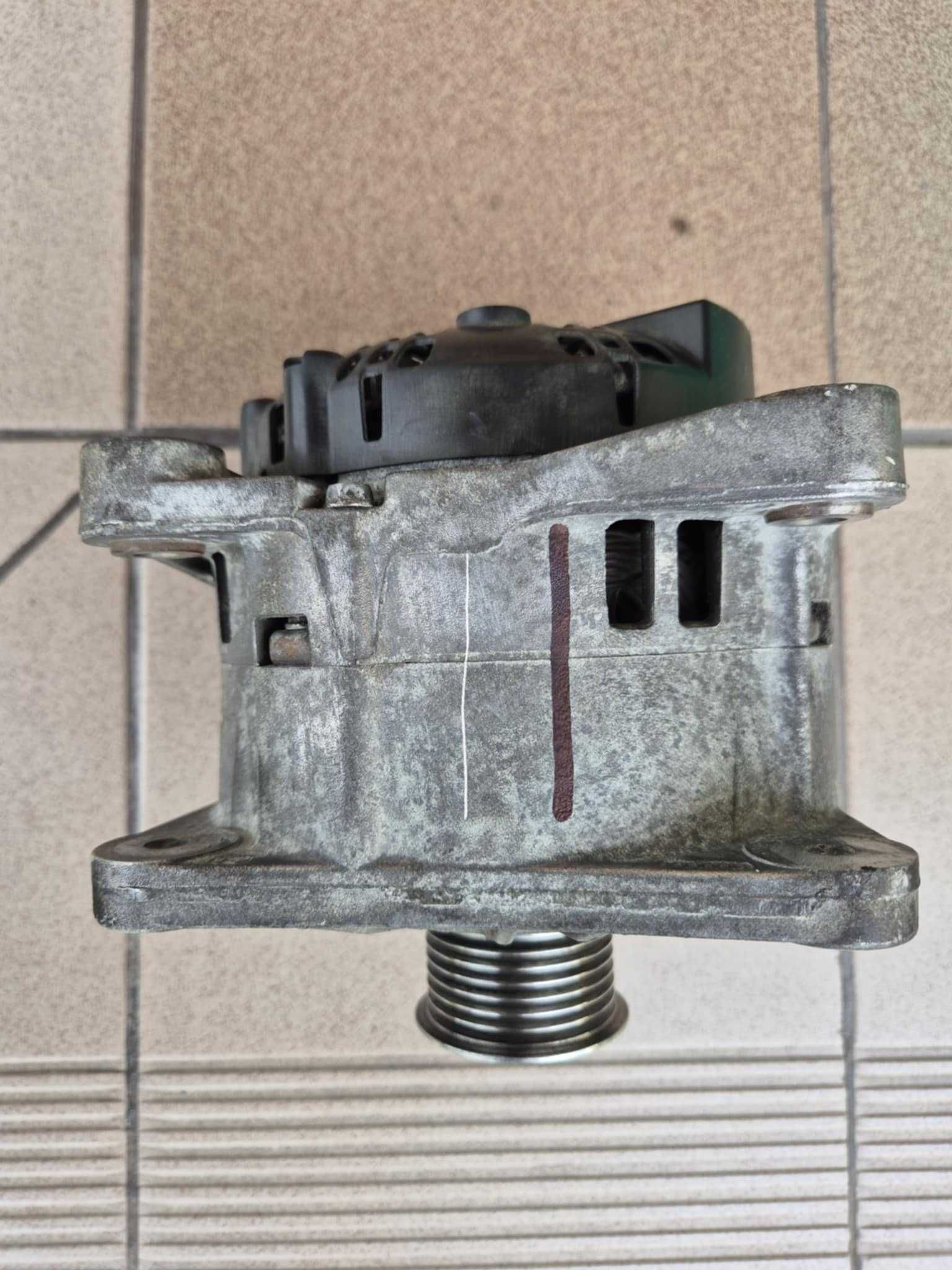 Alternator Valeo Opel Vivaro Trafic 1,9 DTI i inne Sprawny