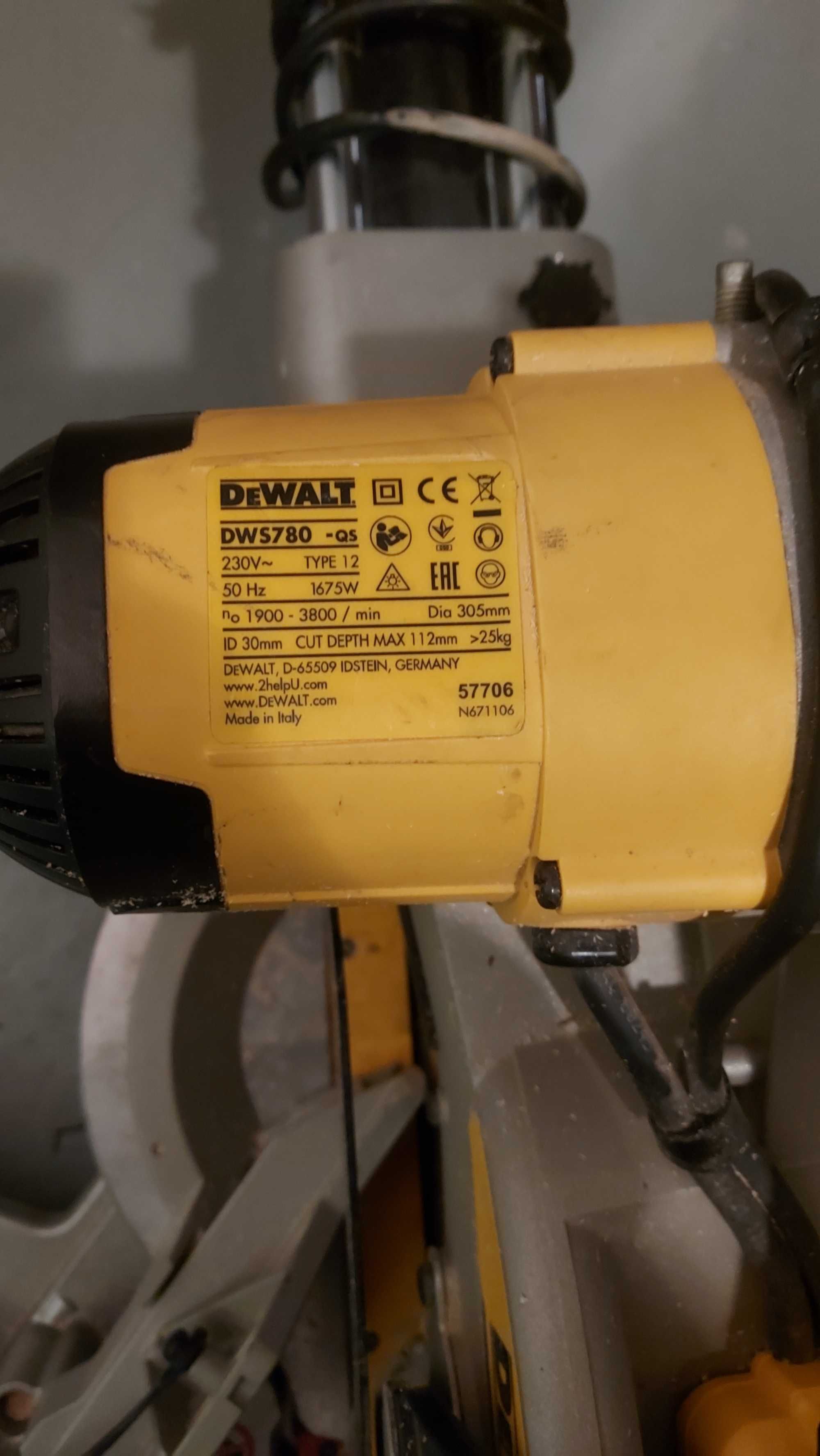 Maquina esquadria Dewalt