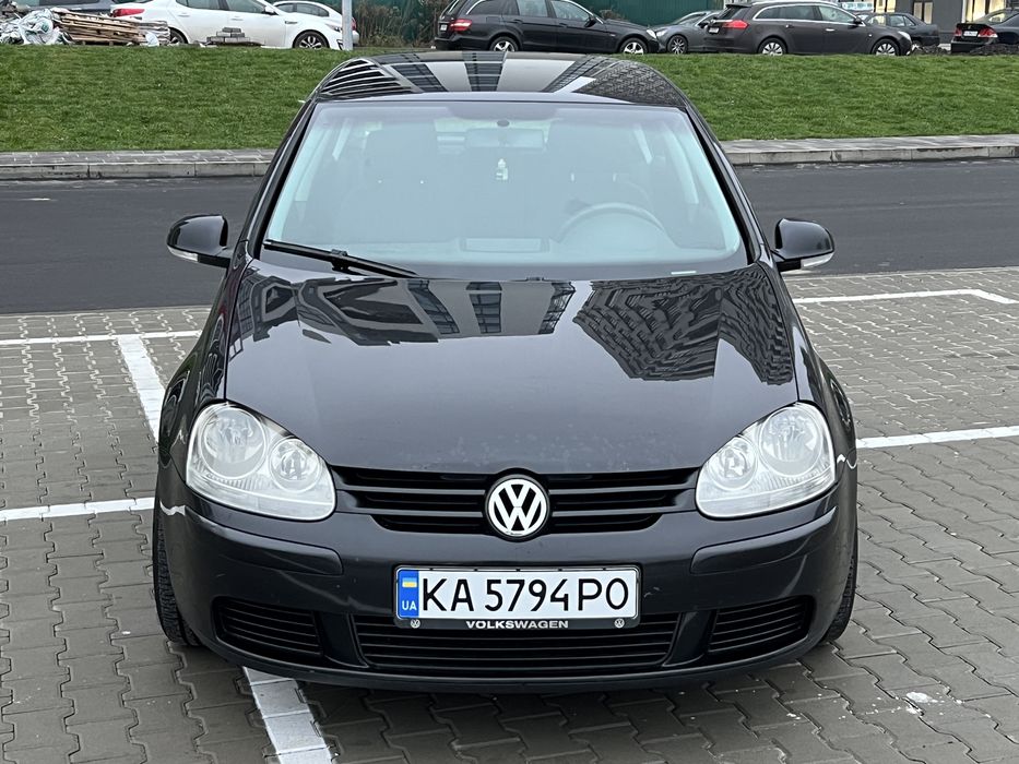 VW Golf 5 1.6 FSI, автомат, бензин - 198 000 км