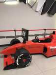 Symulator F1 bolid formula 1 automat zarobkowy na monety
