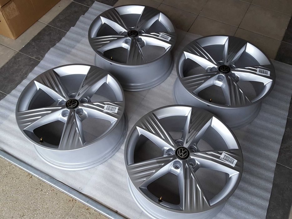 Alufelgi 19 5x112 VW Passat Tiguan Arteon Golf Jetta Touran T-Roc 241#