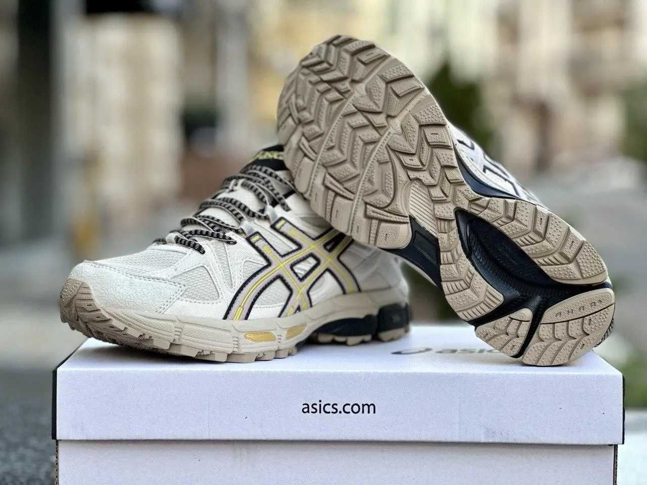 Нові кросівки ASICS Gel-Kahana 8 Beige Gold Black чоловічі, весна/літо