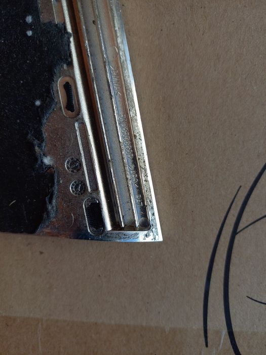 Емблема крила переднього правого wv tiguan 5na853688b