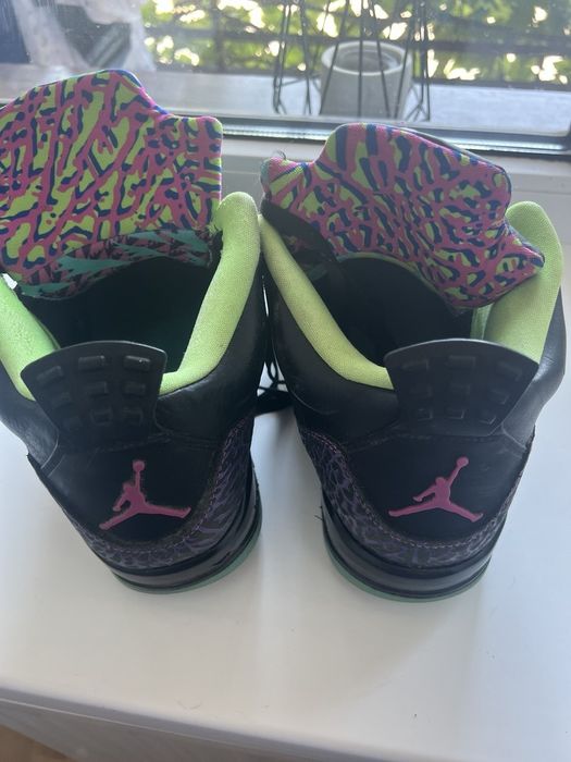 Оригінальні кросівки Jordan