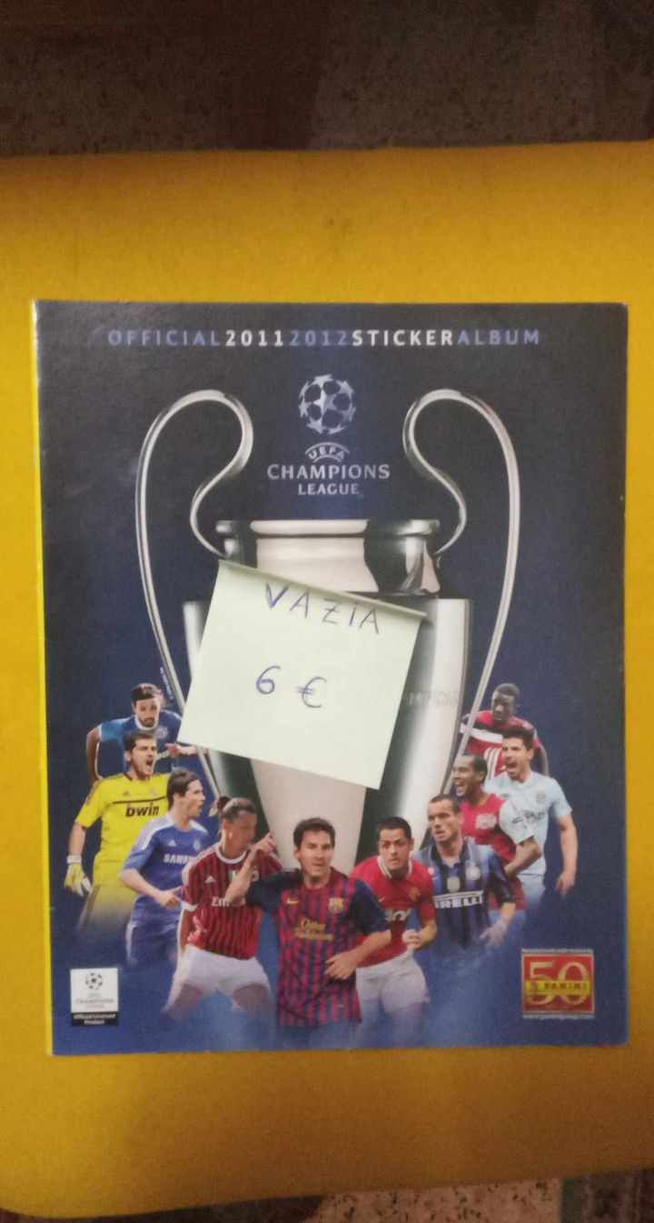 8 Cadernetas Champions League