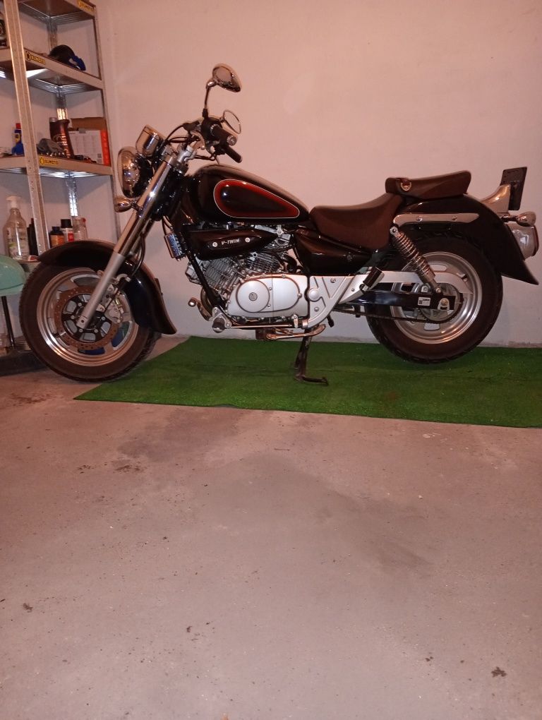 Hyosung gv aquila 125 jak nowy