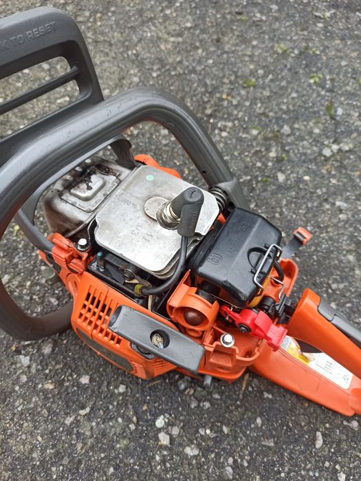 Беезопила husqvarna 135