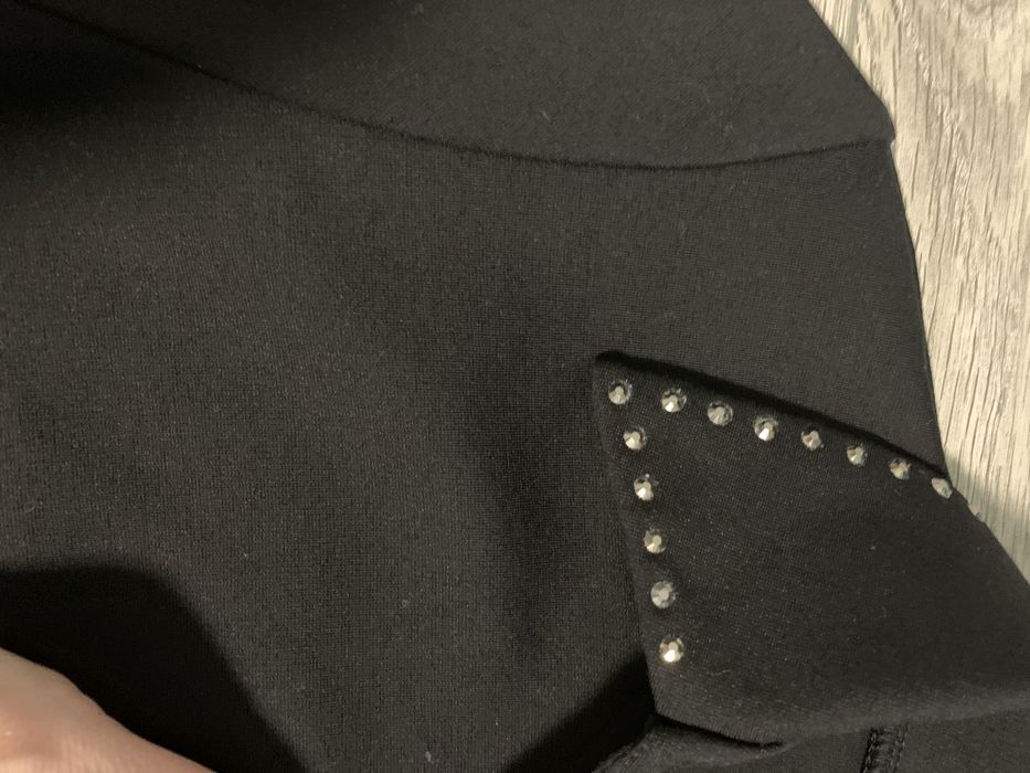 Гарна сукня по фігурі плаття на м/л