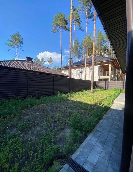 Одноповерховий цегляний, утеплений будинок в Лісовій Бучі.